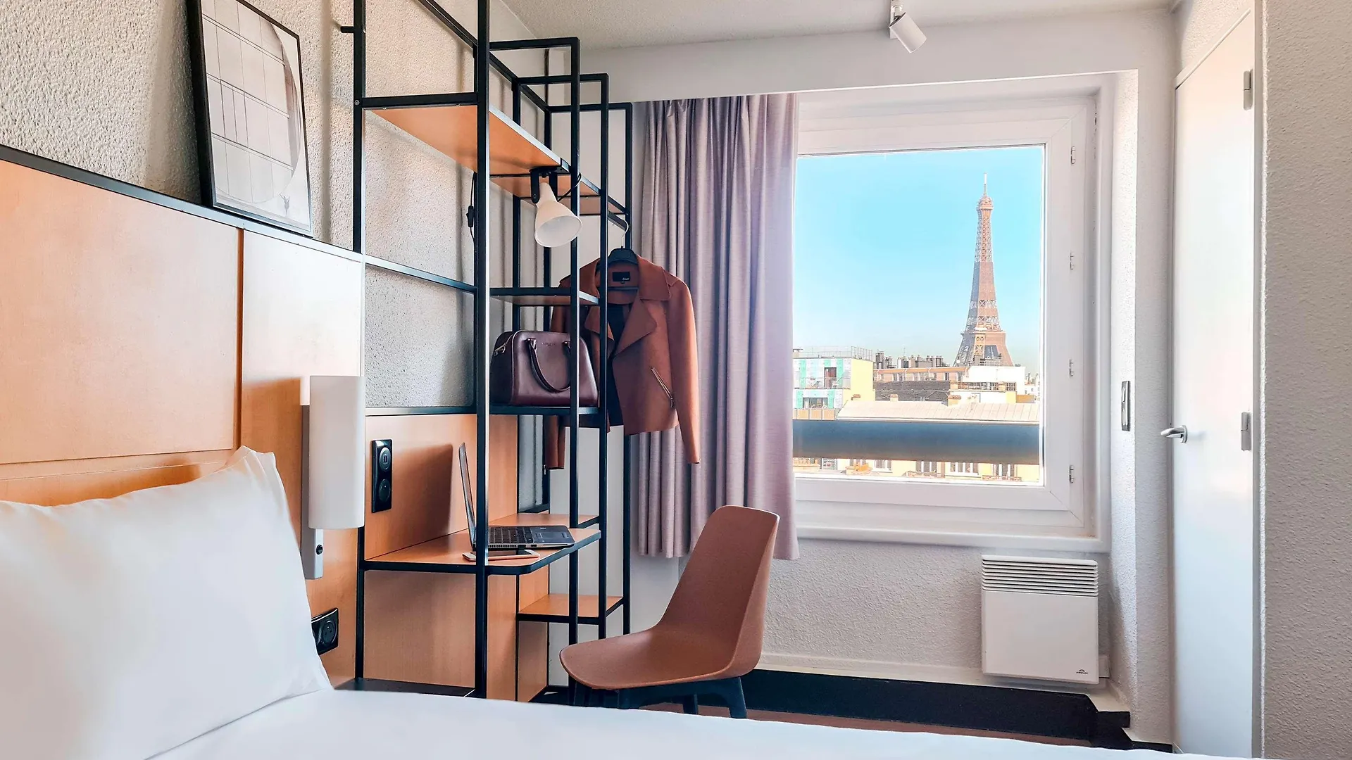 Ibis Tour Eiffel Cambronne 15eme Hotel