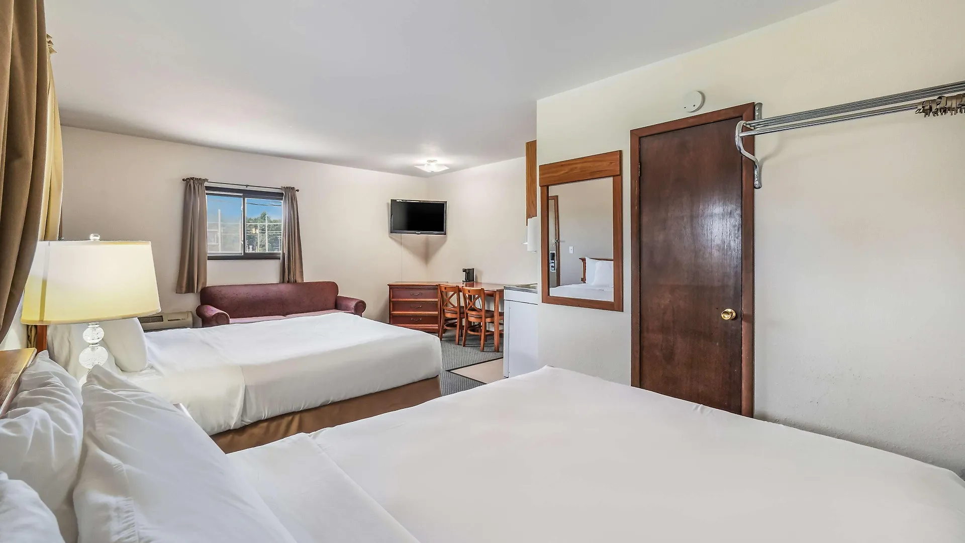 Ibis Tour Eiffel Cambronne 15eme Hotel 3*