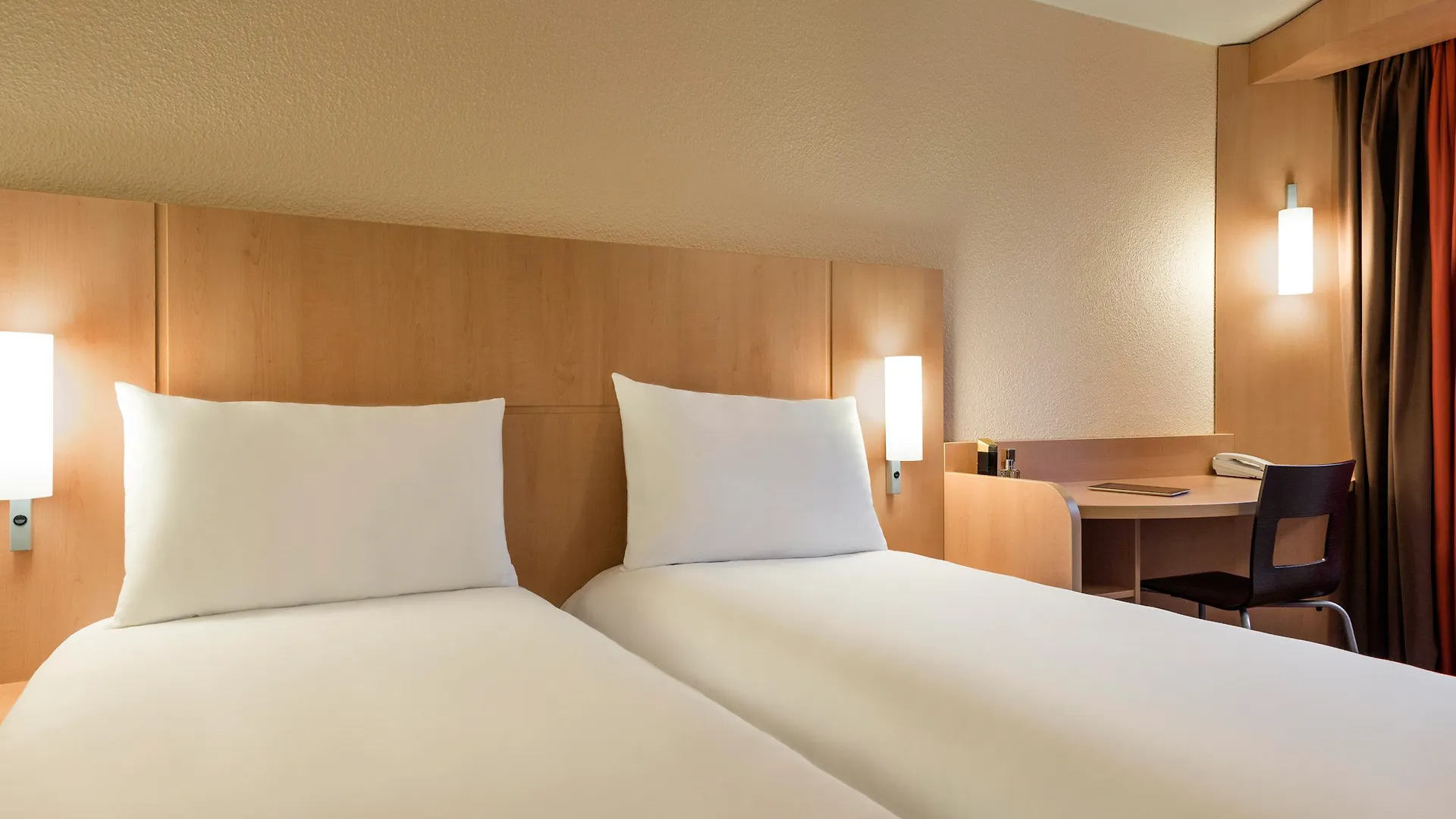 Hotel Ibis Tour Eiffel Cambronne 15eme Paris