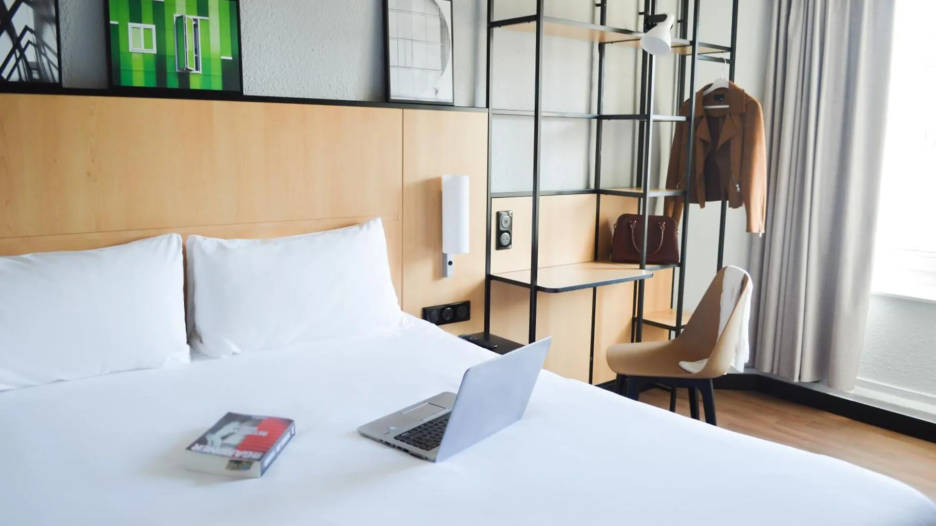 Ibis Tour Eiffel Cambronne 15eme Hotel Paris