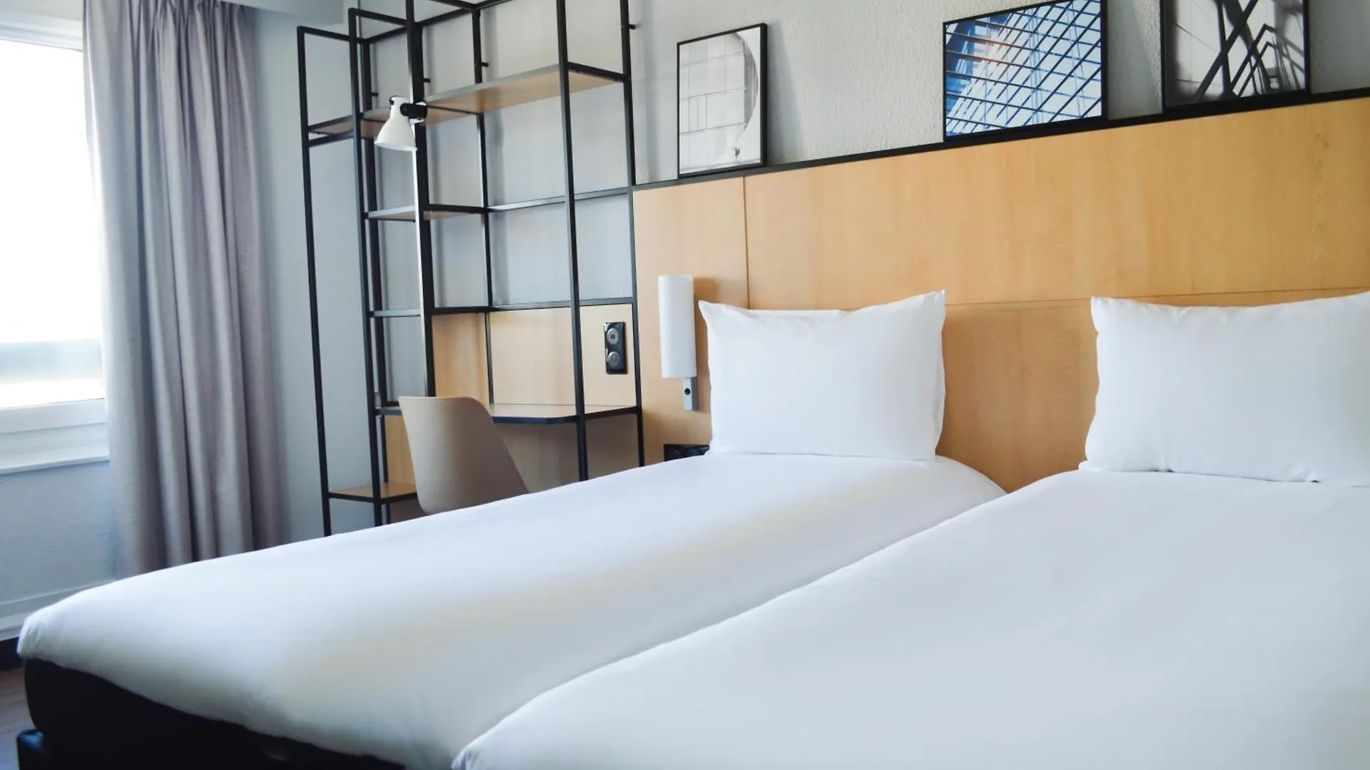 Ibis Tour Eiffel Cambronne 15eme Париж