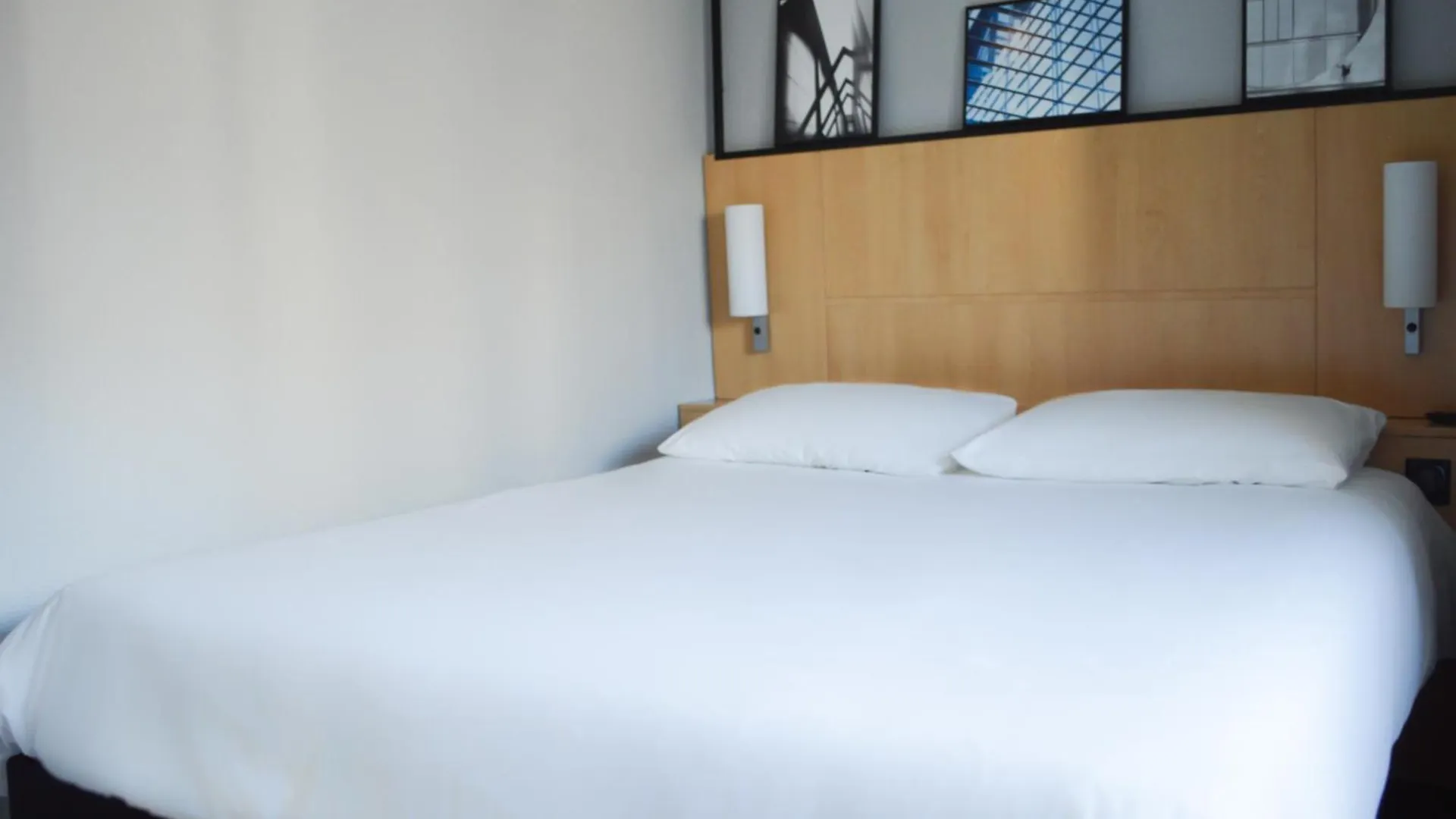 Ibis Tour Eiffel Cambronne 15eme Hotel 3*