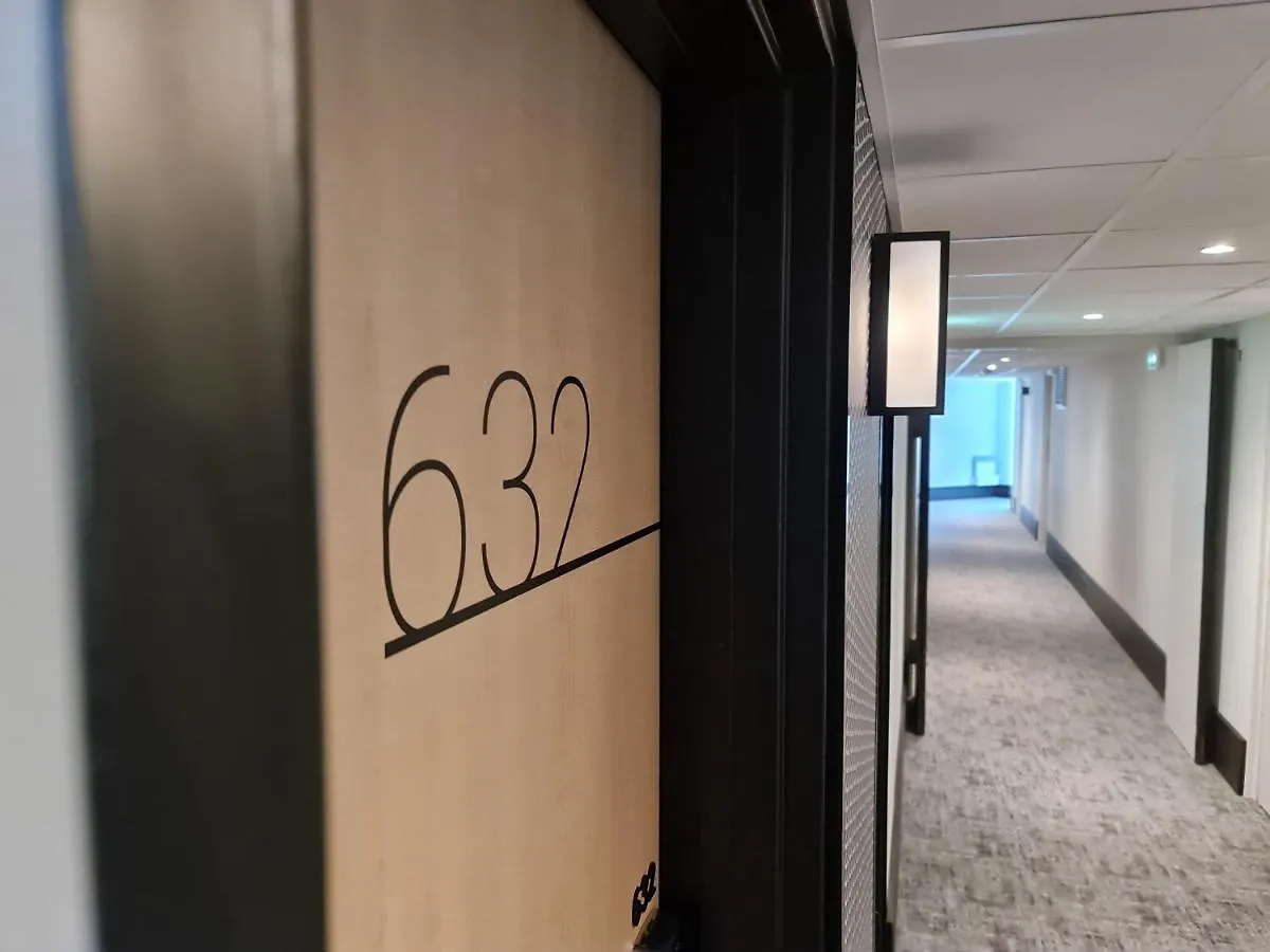 Ibis Tour Eiffel Cambronne 15eme Otel 3*